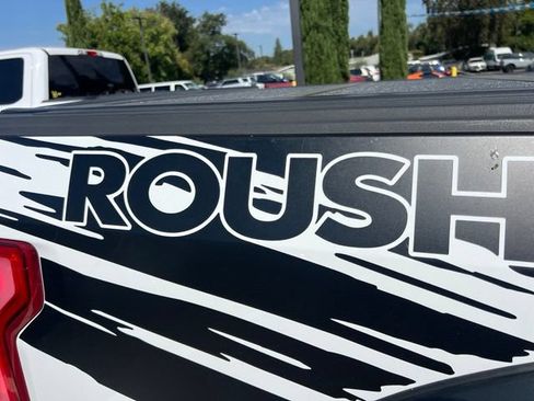 Used 2016 Ford F150 Lariat w/ Equipment Group 502A Luxury AWD/4WD image 10