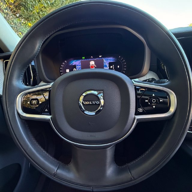 Used 2022 Volvo XC60 B5 Inscription w/ Advanced Package AWD/4WD image 20
