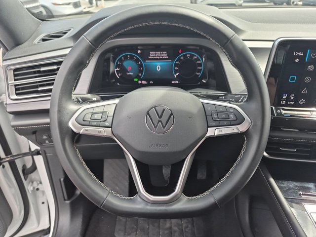 Used 2025 Volkswagen Atlas Cross Sport SE FWD image 22