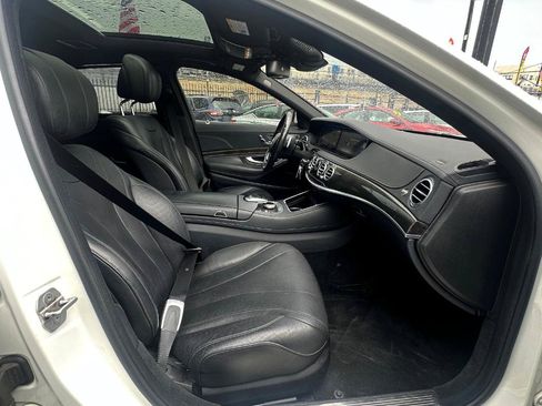 Used 2016 Mercedes-Benz S 550 4MATIC Sedan w/ Sport Package image 21