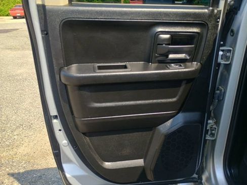 Used 2019 RAM 1500 Express w/ Express Value Package AWD/4WD image 20