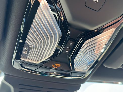 New 2026 BMW X5 xDrive40i w/ Climate Comfort Package image 28