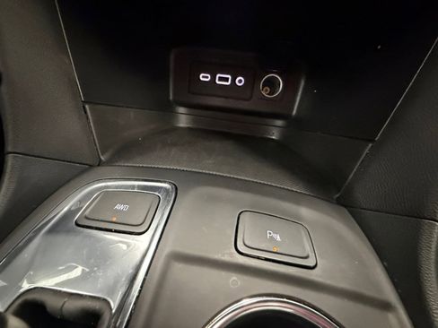 Used 2024 Chevrolet Equinox LT w/ LPO, Floor Liner Package AWD/4WD image 21