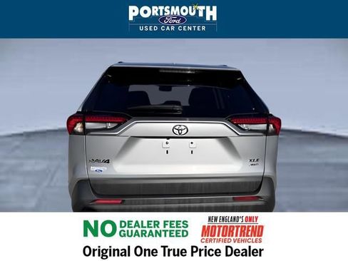 Used 2024 Toyota RAV4 XLE image 33