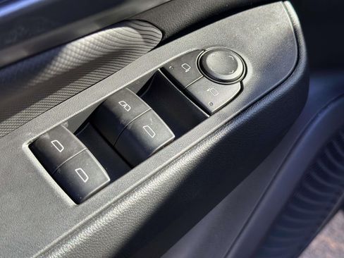 New 2026 Chevrolet Equinox EV RS image 19