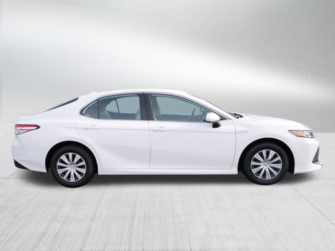 Used 2019 Toyota Camry LE image 8