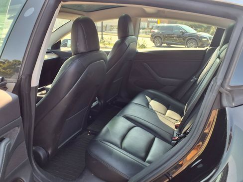 Used 2019 Tesla Model 3 AWD/4WD image 23
