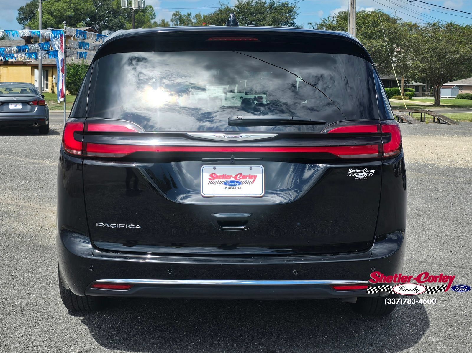 Used 2026 Chrysler Pacifica Select FWD image 4