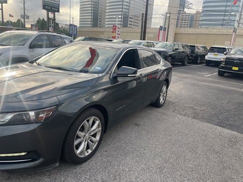 Used 2019 Chevrolet Impala LT FWD image 4