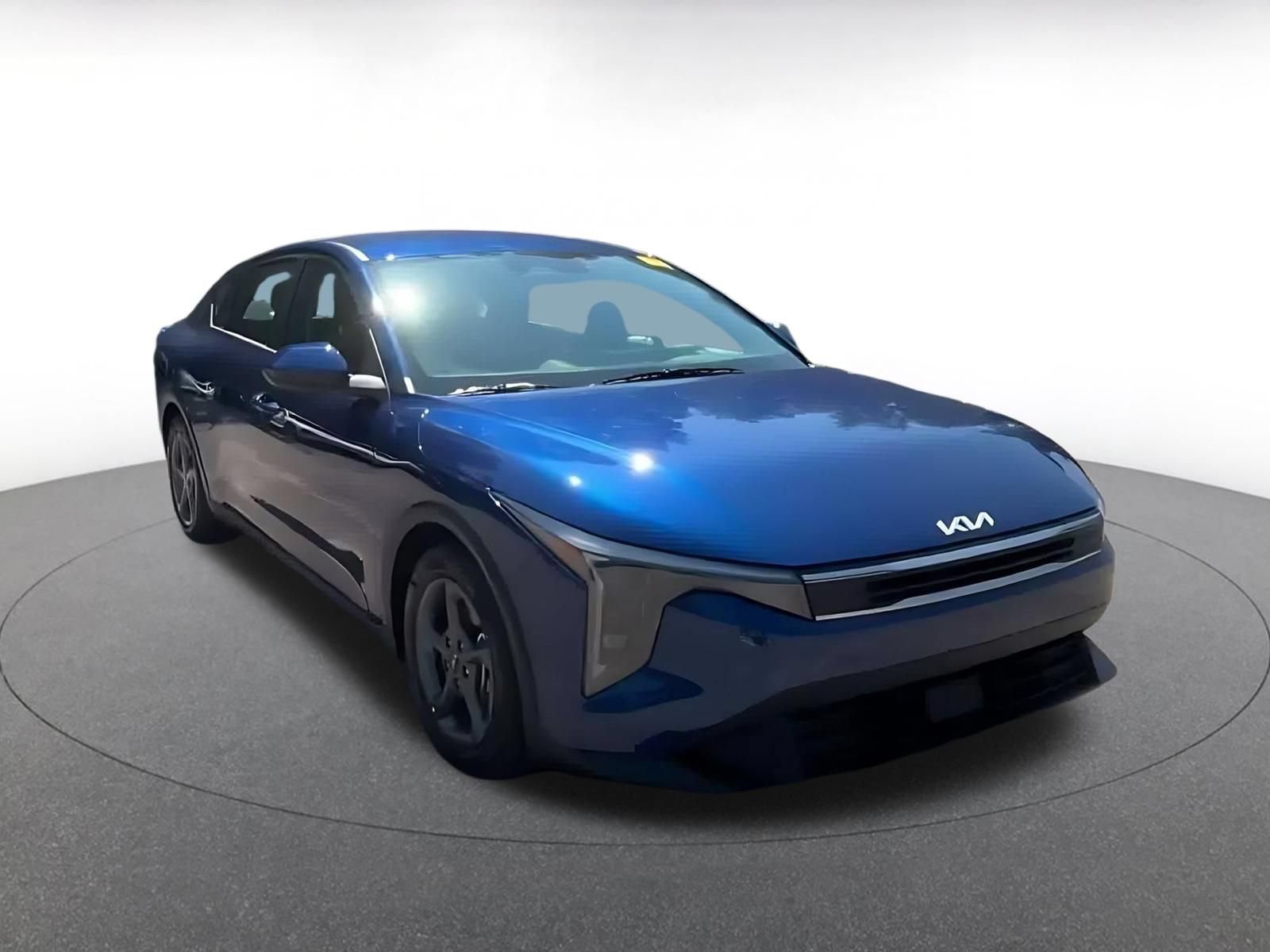 Used 2026 Kia K4 FWD image 3