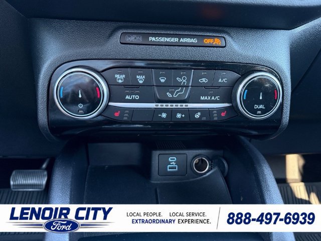 Certified 2022 Ford Escape Titanium w/ Class II Trailer Tow Package FWD image 26