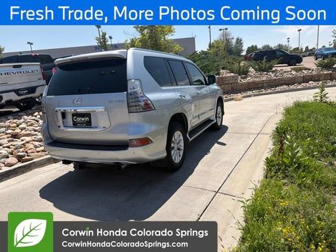 Used 2015 Lexus GX 460 w/ Premium Package AWD/4WD image 6