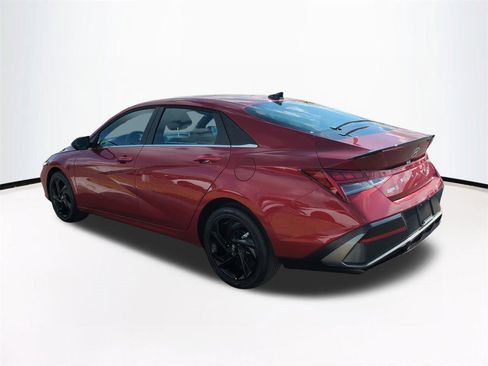 New 2026 Hyundai Elantra SEL Sport image 7