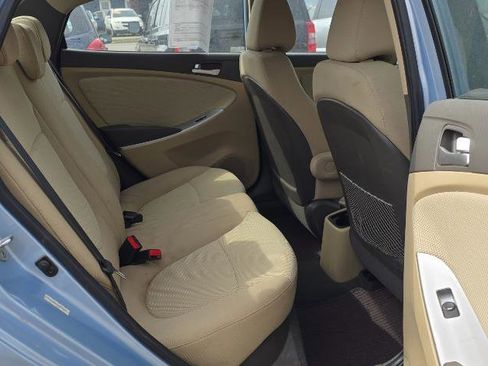 Used 2013 Hyundai Accent GLS image 17