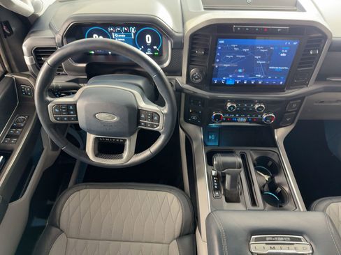 Used 2021 Ford F150 Limited image 16