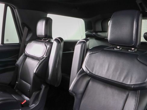 Used 2025 Ford Expedition Platinum w/ Stealth Performance Package AWD/4WD image 26