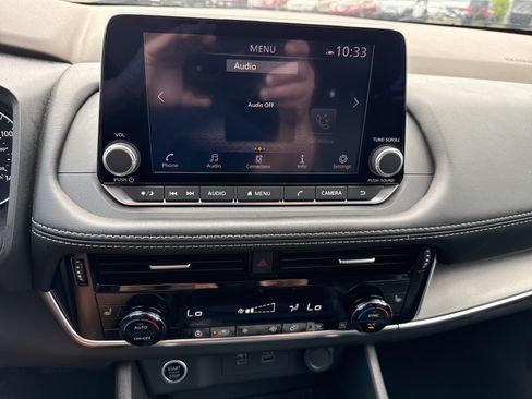 Used 2023 Nissan Rogue SV w/ SV Premium Package AWD/4WD image 24