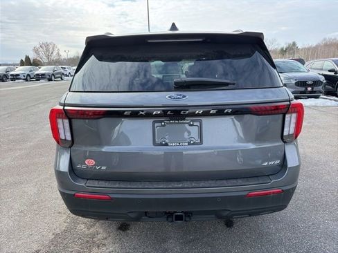 New 2026 Ford Explorer Active image 4