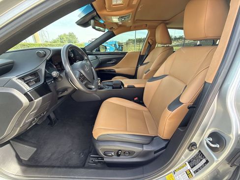 Used 2022 Lexus ES 350 w/ Accessory Package 2 FWD image 30
