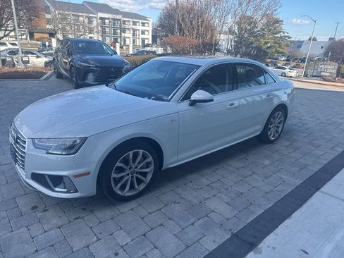 Used 2019 Audi A4 2.0T Premium w/ Convenience Package image 16