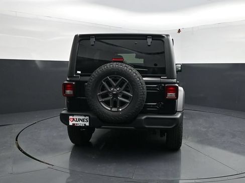 New 2026 Jeep Wrangler Unlimited Sport AWD/4WD image 8
