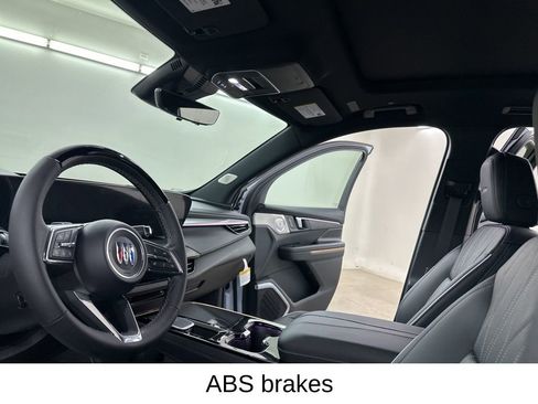 Used 2026 Buick Enclave Avenir w/ Super Cruise Package image 32