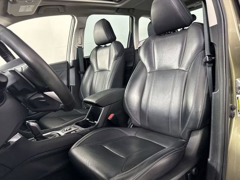 Used 2023 Subaru Forester Touring AWD/4WD image 19