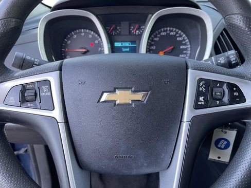 Used 2017 Chevrolet Equinox LT FWD image 17