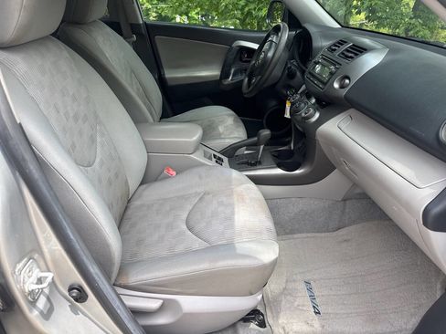 Used 2012 Toyota RAV4 4WD w/ Value Pkg image 24