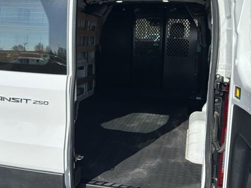 Certified 2024 Ford Transit 250 BASE w/ Exterior Upgrade Package image 24