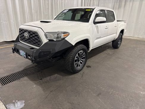 Used 2021 Toyota Tacoma TRD Sport image 7