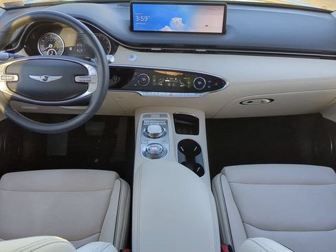 Used 2022 Genesis GV70 2.5T w/ Advanced Package AWD/4WD image 14