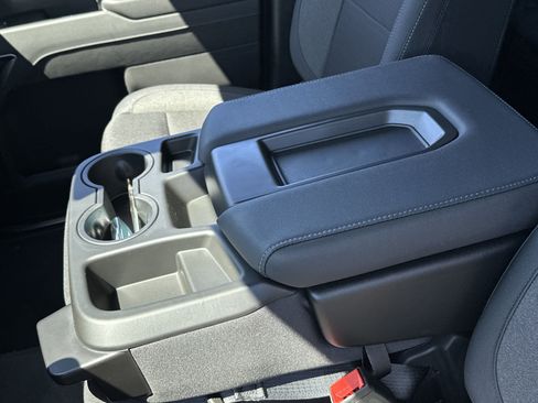 New 2026 Chevrolet Silverado 1500 LT image 17