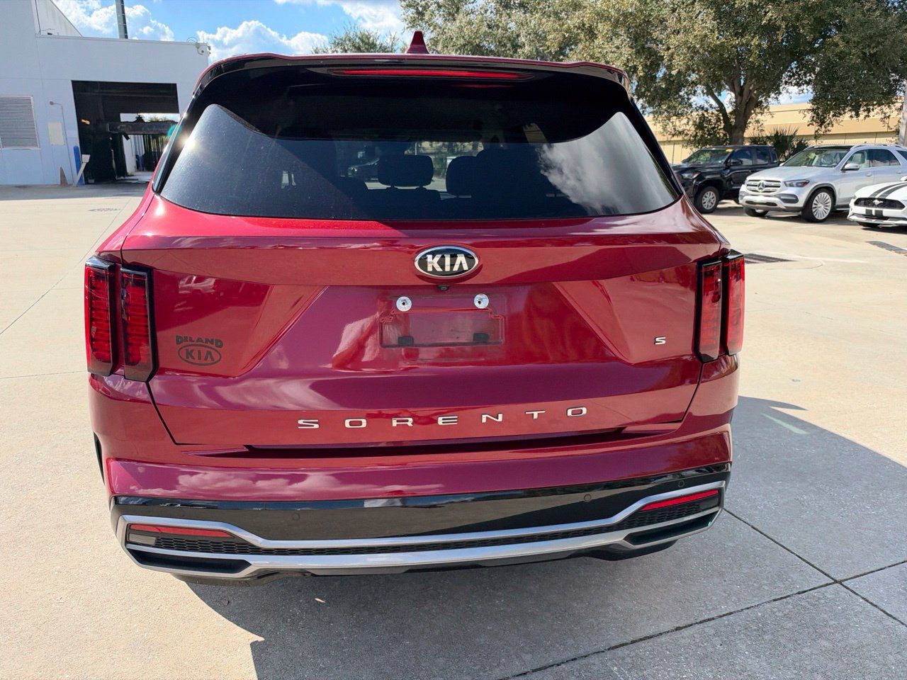 Used 2021 Kia Sorento S FWD image 4