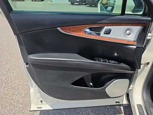 Used 2016 Lincoln MKX Black Label w/ Technology Package FWD image 16