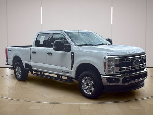 Used 2026 Ford F250 XLT AWD/4WD image 12