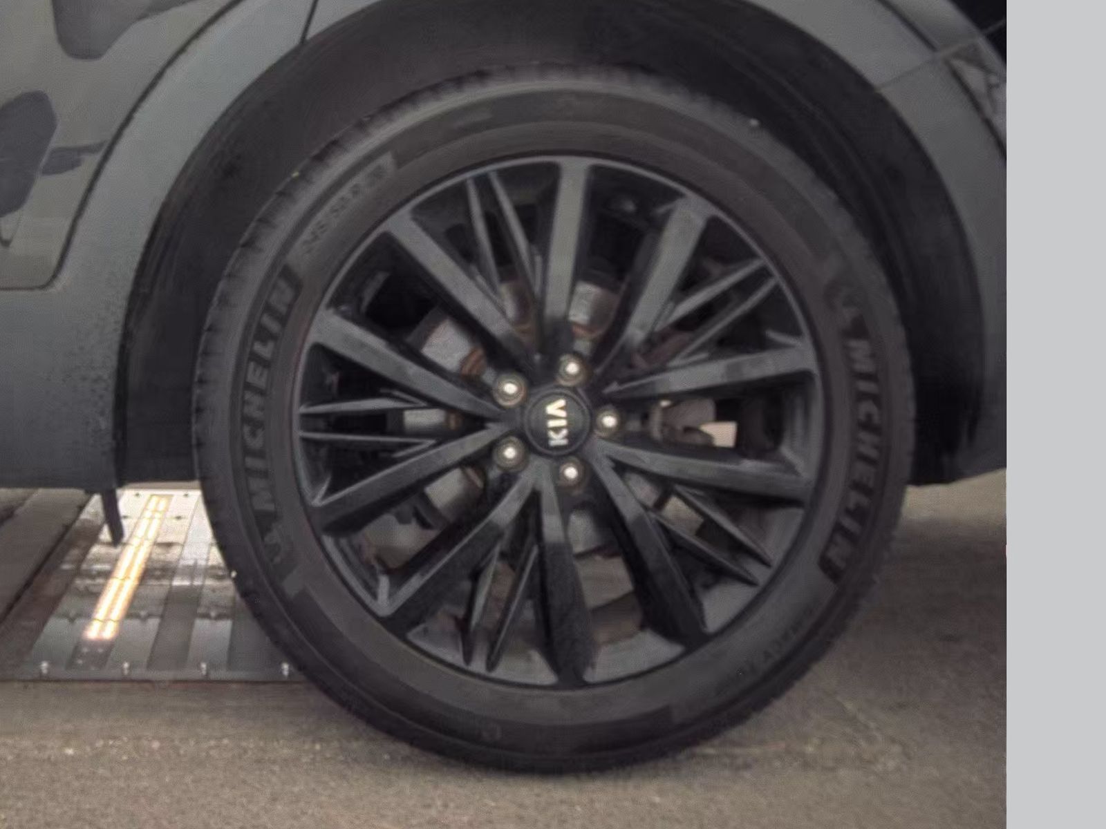 Used 2021 Kia Telluride SX w/ SX Prestige Package AWD/4WD image 19