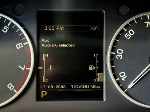 Used 2013 Land Rover Range Rover Sport HSE AWD/4WD image 28