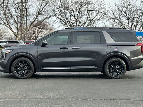 New 2025 Kia Carnival SX w/ SX Dark Edition Package FWD image 7