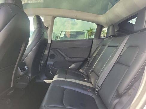 Used 2020 Tesla Model Y Long Range AWD/4WD image 12