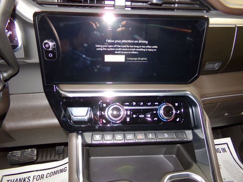 New 2025 GMC Sierra 2500 Denali w/ Technology Package image 17