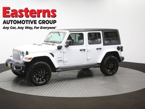 Used 2023 Jeep Wrangler Unlimited Sahara w/ Dual Top Group AWD/4WD image 59