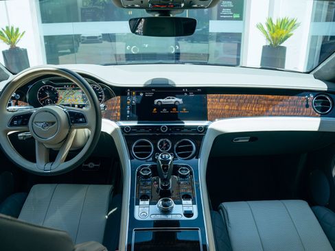 Used 2022 Bentley Continental GT AWD/4WD image 4