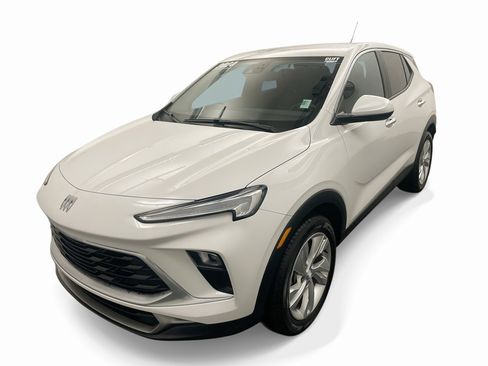 Used 2024 Buick Encore GX Preferred w/ Comfort Package image 29