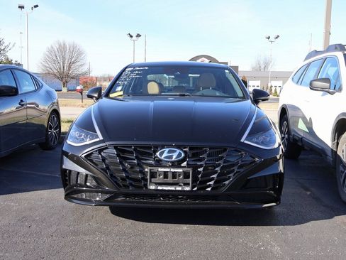Used 2021 Hyundai Sonata Limited image 3