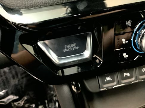 New 2026 GMC Sierra 1500 AT4 w/ AT4 Premium Package AWD/4WD image 16