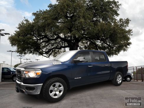 Used 2019 RAM 1500 Big Horn RWD image 1
