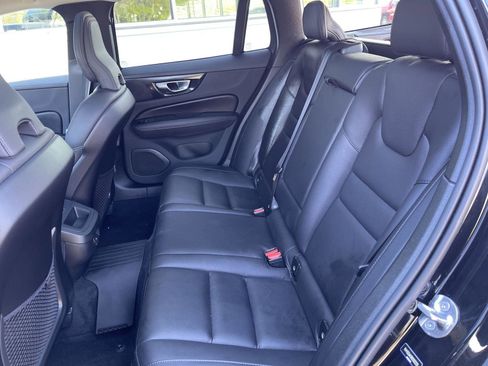 Used 2022 Volvo V60 T5 Cross Country w/ Advanced Package AWD/4WD image 36