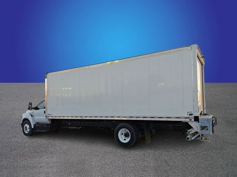 Used 2023 Ford F650 2WD Regular Cab Super Duty image 7