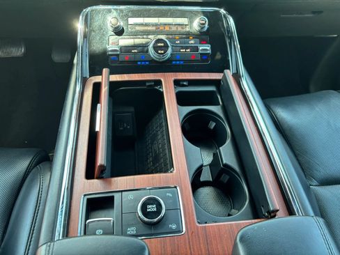 Used 2020 Lincoln Navigator Reserve RWD image 25
